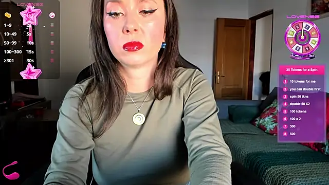 Snapshot of PlayfulGoddess chatting on 02.21.25 PlayfulGoddess online show from 02.21.25