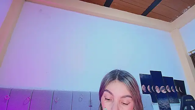 AbrilZannetii online show from 03.15.26