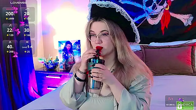 Snapshot of Nancy_Mooree chatting on 10.31.25 Nancy Mooree online show from 10.31.25