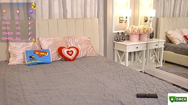 Nancy Mooree online show from 06.03.26