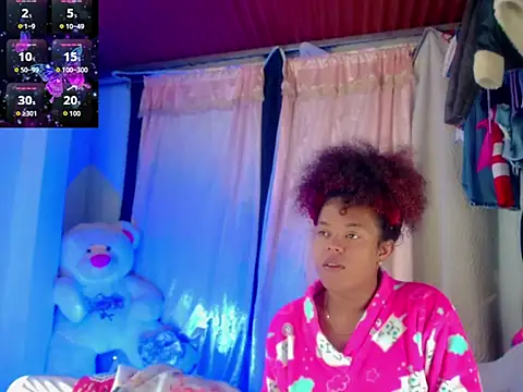 Snapshot of KayleighDreams_ chatting on 09.19.25 KayleighDreams online show from 09.19.25