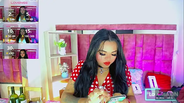 KayleighDreams  online show from 06.10.26