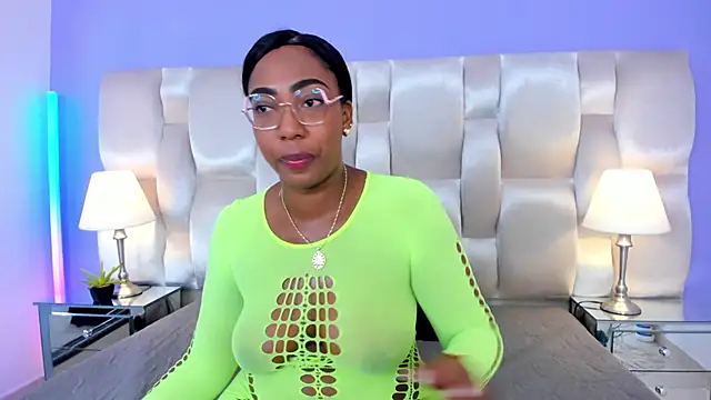 dirtyvictoria online show from 10.14.25