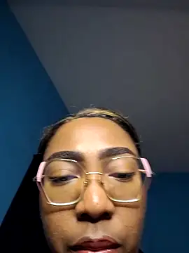 Snapshot of dirtyvictoria chatting on 03.29.26 dirtyvictoria online show from 03.29.26