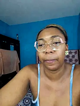 Snapshot of dirtyvictoria chatting on 03.31.26 dirtyvictoria online show from 03.31.26