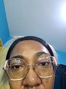dirtyvictoria online show from 05.19.26