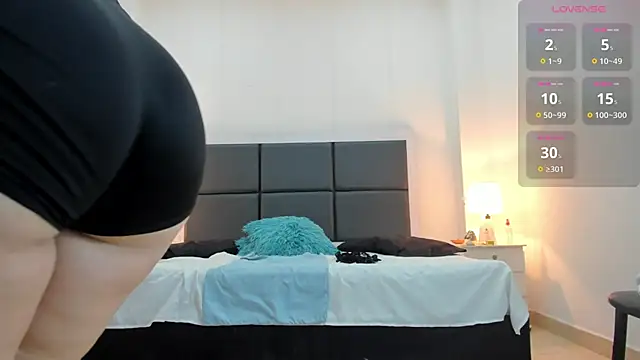 Aslhyn Gomez online show from 02.04.25