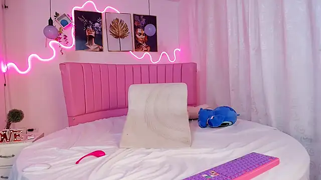 Azul horney online show from 02.13.25