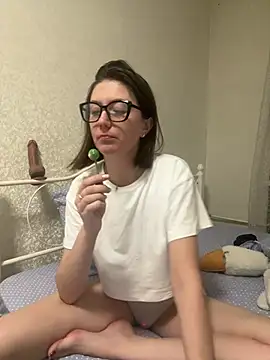 BeatriceTender online show from 03.20.25