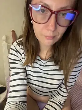 BeatriceTender online show from 06.12.26
