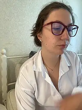 BeatriceTender online show from 06.25.26
