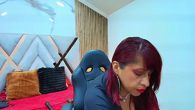 Anabella Thompson online show from 07.21.26