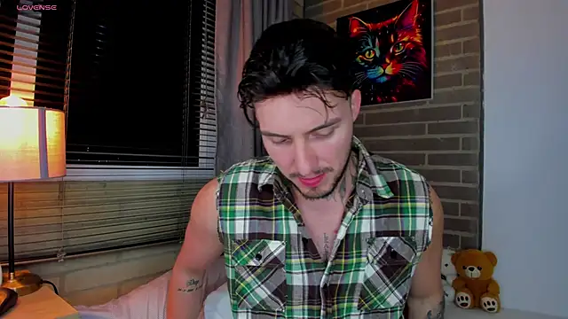 liam oficial02 online show from 06.20.26