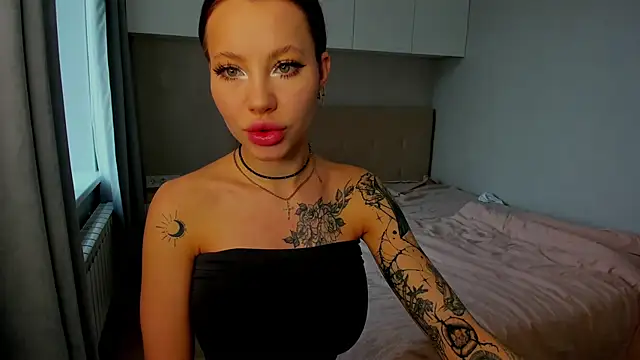 Patricia bloom online show from 10.16.25