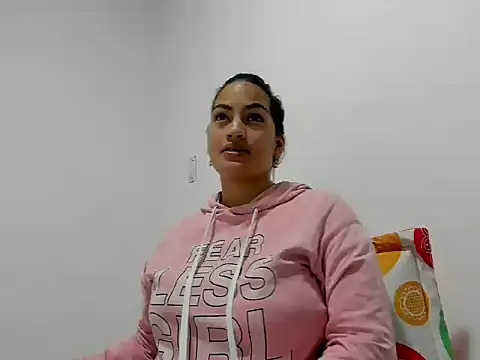 SamanthaBeke online show from 04.28.26