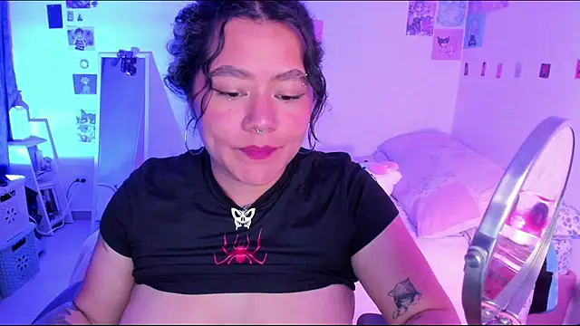 Snapshot of StephaniFox chatting on 01.23.25 StephaniFox online show from 01.23.25