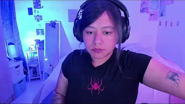 Snapshot of StephaniFox chatting on 01.24.25 StephaniFox online show from 01.24.25