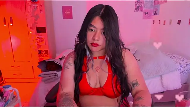 Snapshot of StephaniFox chatting on 02.15.25 StephaniFox online show from 02.15.25