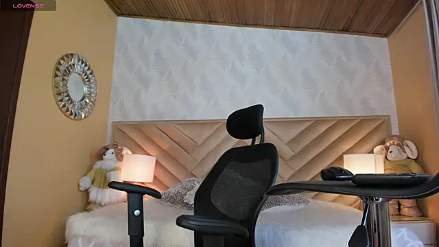 Sharon mishel online show from 12.24.24