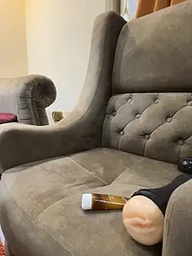 sknzy09 online show from 10.15.25