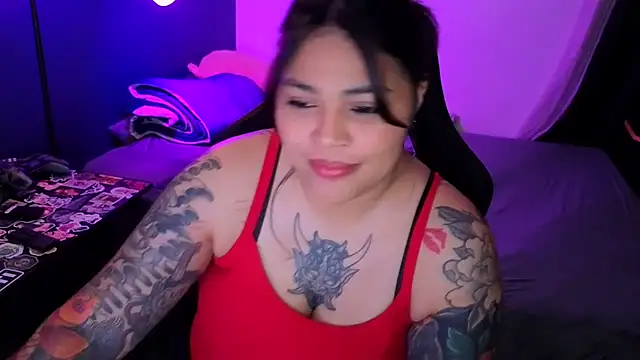 Snapshot of miacanela_xo chatting on 06.30.26 miacanela xo online show from 06.30.26