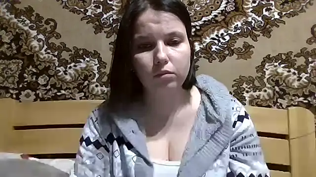 Snapshot of JeorginaJ chatting on 03.18.25 JeorginaJ online show from 03.18.25