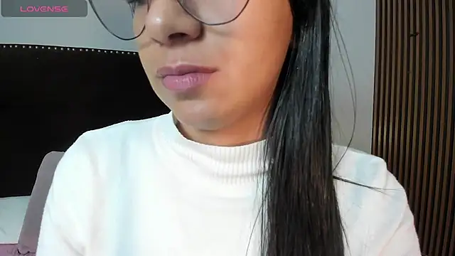 Tamaraakins online show from 02.22.25