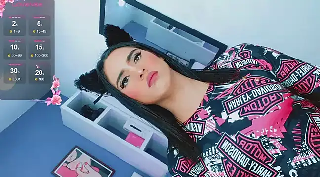 Snapshot of valentina_princess_ chatting on 03.10.25 valentina princess online show from 03.10.25