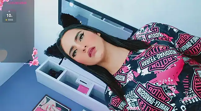 Snapshot of valentina_princess_ chatting on 03.10.25 valentina princess online show from 03.10.25