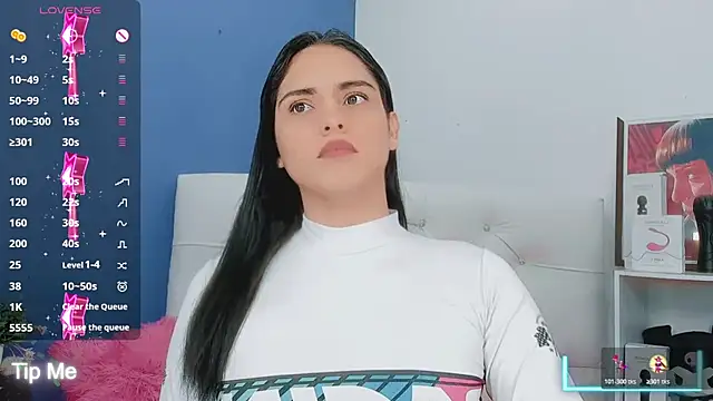 Snapshot of valentina_princess_ chatting on 11.15.25 valentina princess online show from 11.15.25