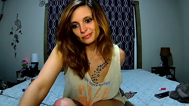 Snapshot of ZeelaXoXo chatting on 12.03.24 ZeelaXoXo online show from 12.03.24