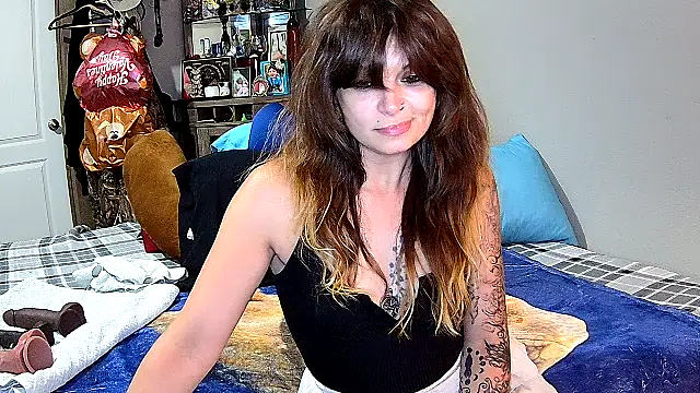 Snapshot of ZeelaXoXo chatting on 04.01.26 ZeelaXoXo online show from 04.01.26