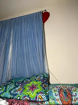 Kimmymadison- online show from 10.16.25