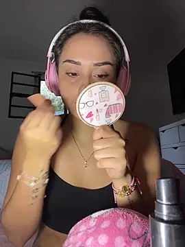 Kimmymadison- online show from 06.17.26
