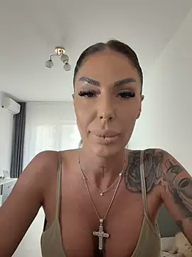 Snapshot of RaquelleVon chatting on 03.19.26 RaquelleVon online show from 03.19.26