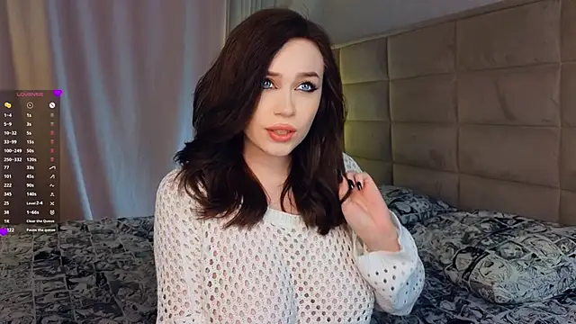 Snapshot of AsteriaHamel chatting on 03.02.25 AsteriaHamel online show from 03.02.25