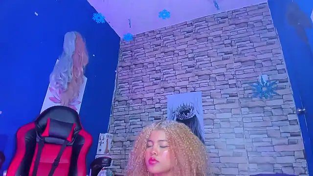 sofiacastillo01 online show from 03.20.25