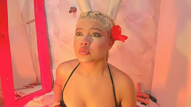 sofiacastillo01 online show from 06.26.26
