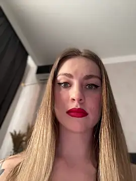 Snapshot of LoveGameSexx chatting on 02.14.26 LoveGameSexx online show from 02.14.26