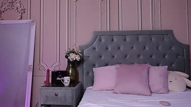 LucyAddison online show from 05.29.26