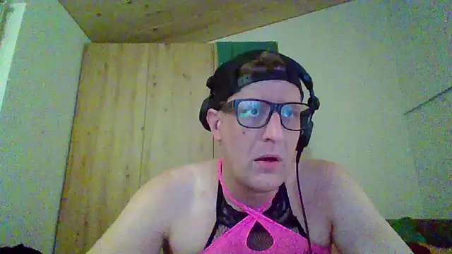 Bigthroaterboy online show from 09.24.25