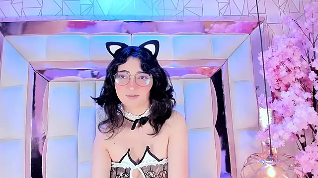 Snapshot of SaraMartini1 chatting on 11.09.25 SaraMartini1 online show from 11.09.25