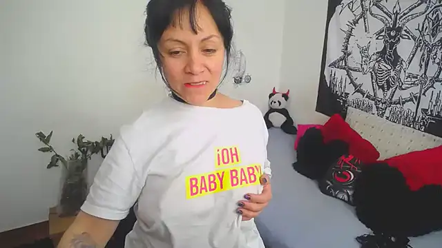 Snapshot of lili_peach chatting on 03.15.25 lili peach online show from 03.15.25