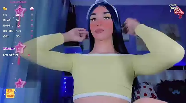 Snapshot of Baby_Aliz chatting on 01.28.25 Baby Aliz online show from 01.28.25