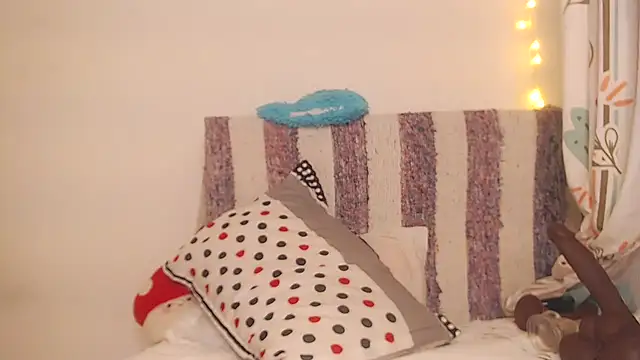 Ahlya online show from 12.15.25