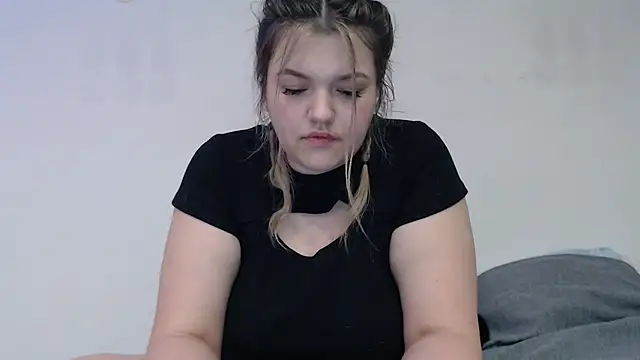 AnitaWillias online show from 02.23.25