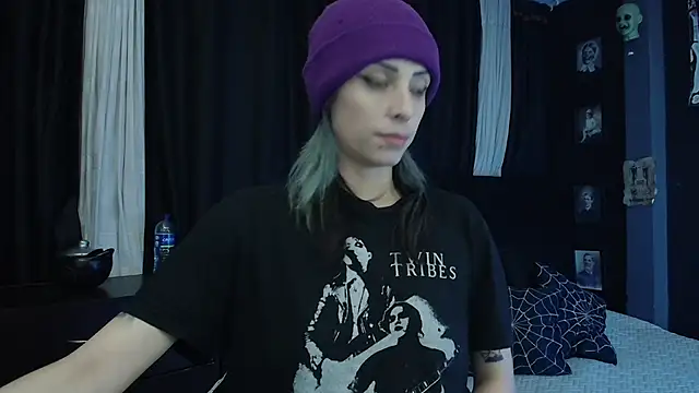 Snapshot of Goddess_Mortem chatting on 10.27.25 Goddess Mortem online show from 10.27.25