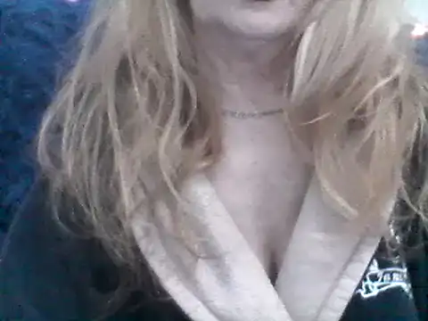 CarlyTreat online show from 01.23.25