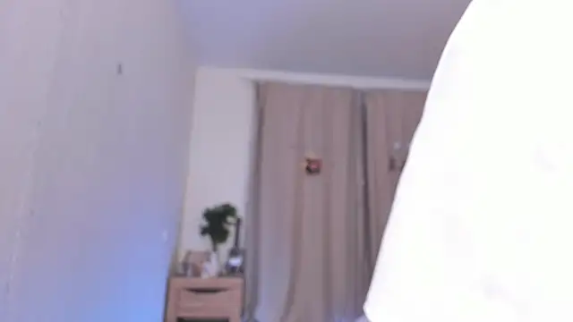 Snapshot of kate_doroty chatting on 04.06.26 kate doroty online show from 04.06.26