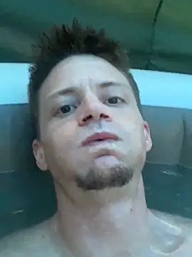 Snapshot of trash4cash chatting on 01.18.25 trash4cash online show from 01.18.25